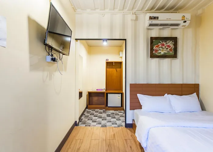 Tuscany Land Donmuang Отель